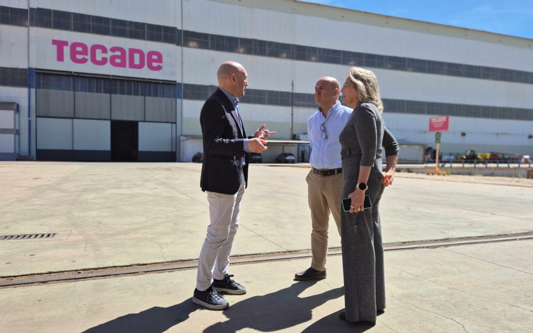 La Zona Franca de Sevilla presenta a TECADE las obras para reforzar el vial de Astilleros y adaptarlo a mayores cargas industriales